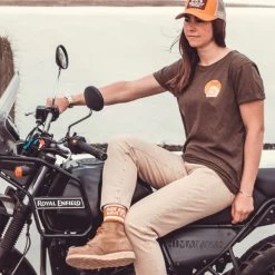 Wildust Sisters - Ride & Shine T-shirt 12 Wildust Sisters - Ride & Shine T-shirt -Moto Style Shop 11 96ef4356 ee0b 4b01 a603 ca95e164a7db