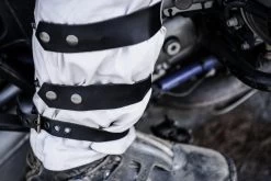 FUEL - RALLY RAID - WHITE - PANTS -Moto Style Shop Fuel rally Raid pant detail3 1800x1800 99966329 ee05 4233 952a bd94671ff9ff